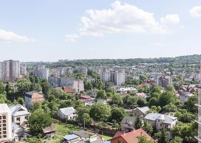 Простора Квартира Віп На Вулиці Під Голоском 15 Б