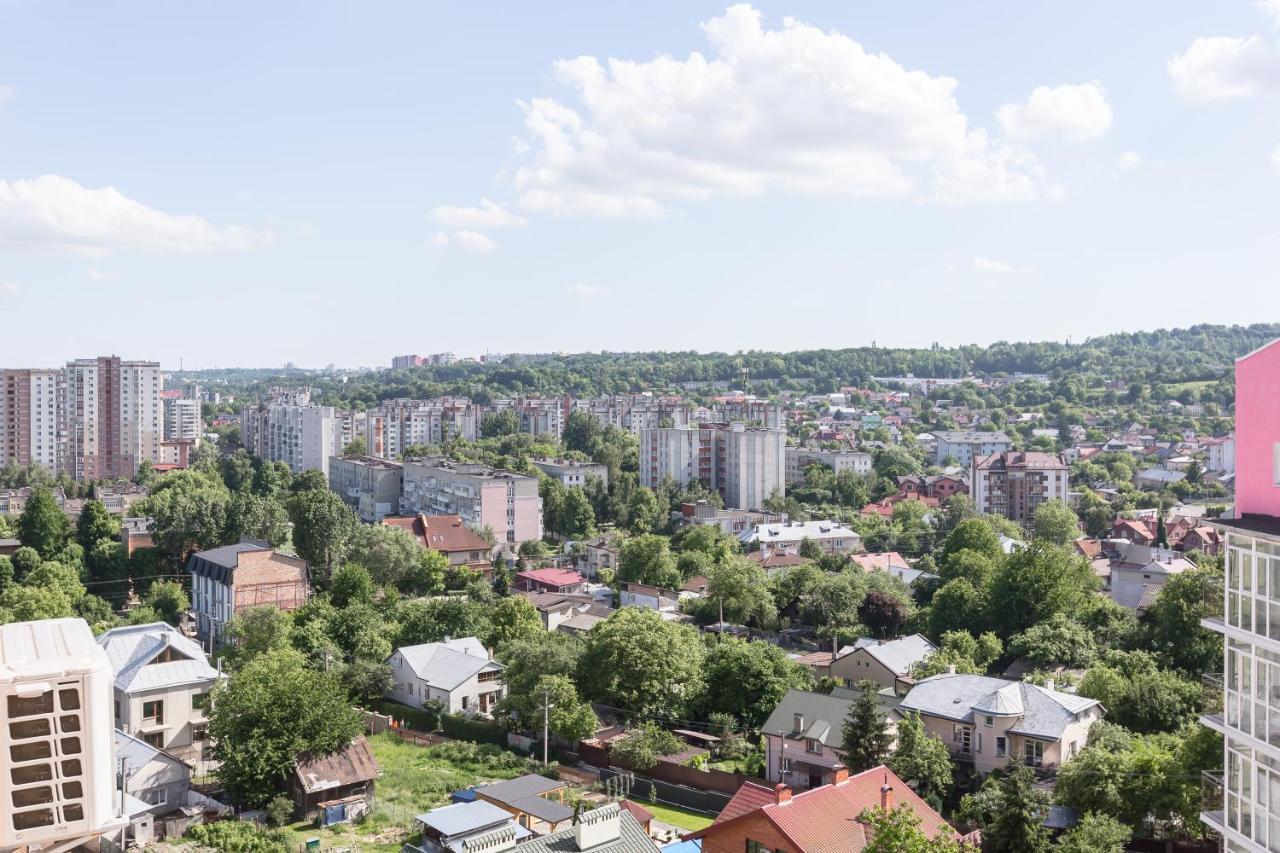 простора віп на вулиці під голоском 15 б * Lviv