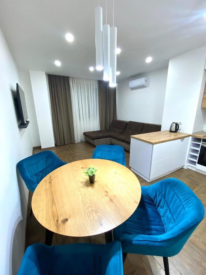 Apartment простора віп на вулиці під голоском 15 б