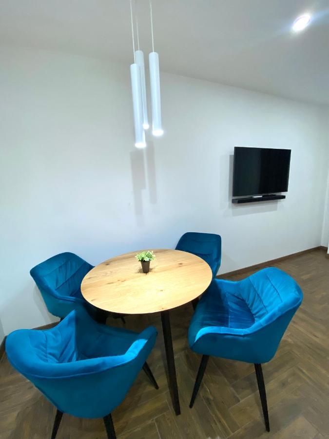 Apartment простора віп на вулиці під голоском 15 б *